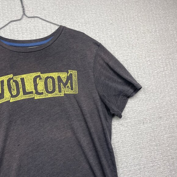 Y2K Volcom Stone Big Distressed Logo Skater Tee Adult Size L Modern Fit Read - Picture 3 of 16